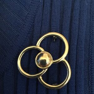 THREE RINGS AND RED LIGHTNING PINS  🌟